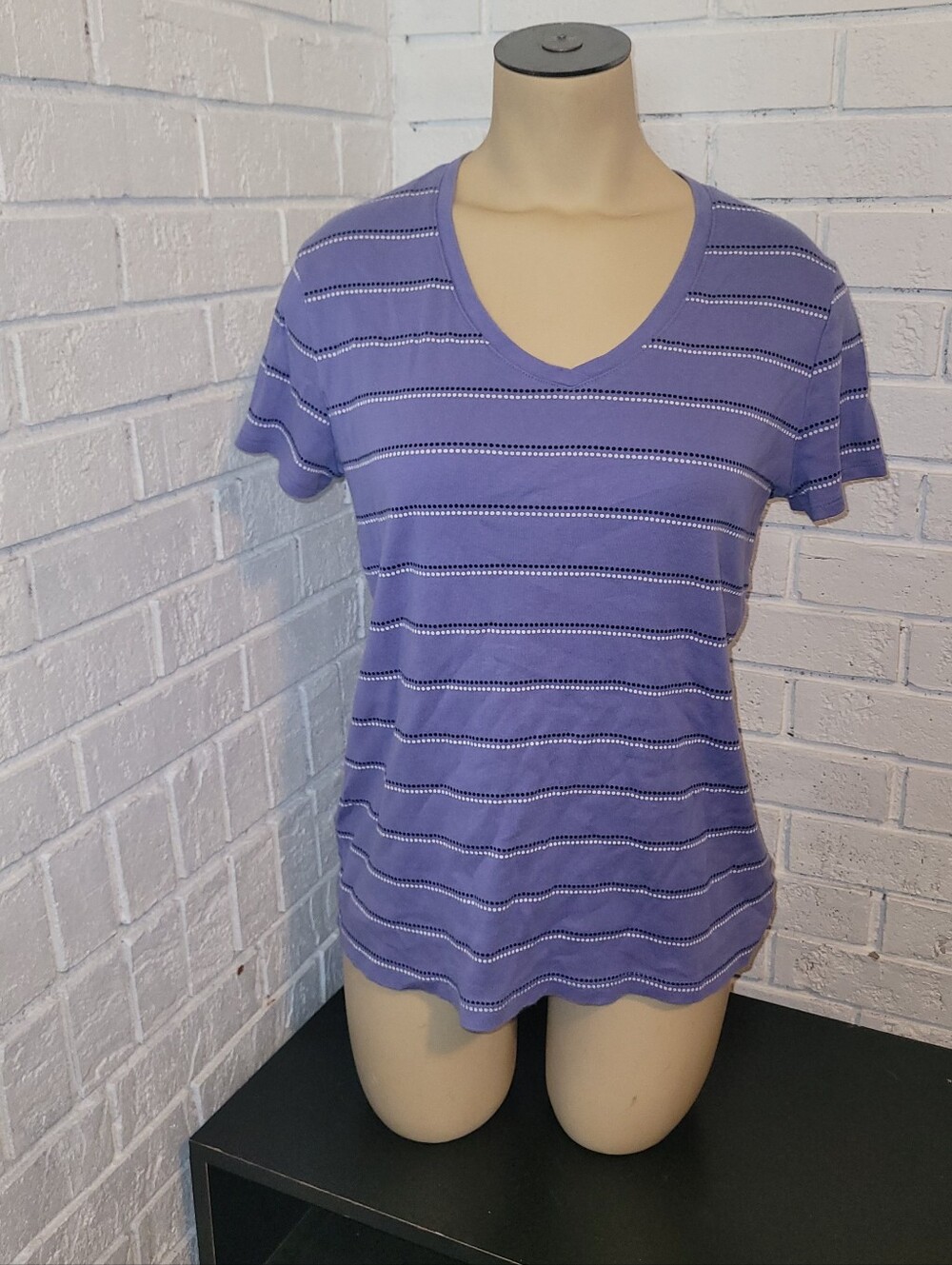 Croft & Barrow Classic Tee Medium Blue White Black Dotted Stripes